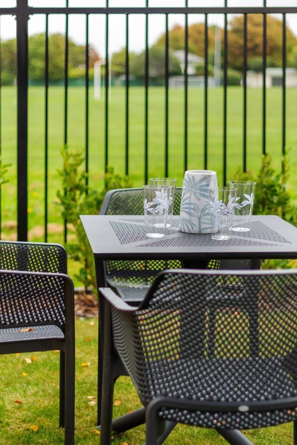 Peaceful Park View Townhouse 2 Bed W/Carpark Apartamento Christchurch Exterior foto