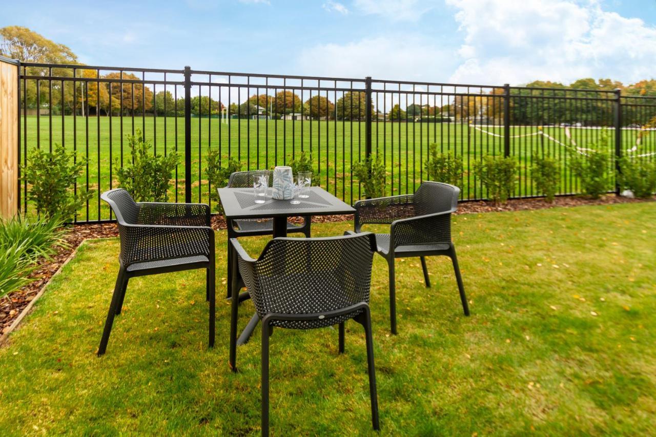 Peaceful Park View Townhouse 2 Bed W/Carpark Apartamento Christchurch Exterior foto