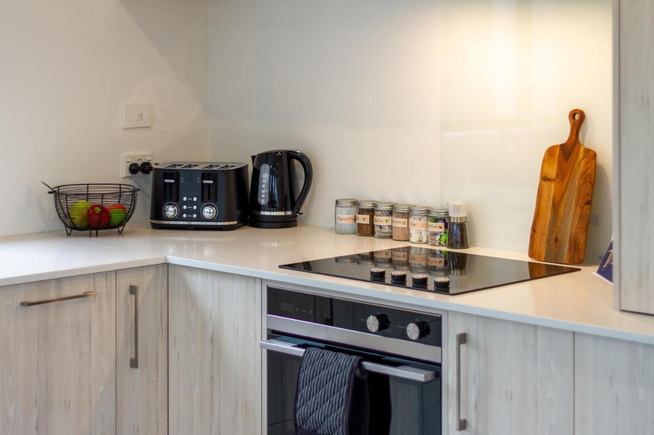 Peaceful Park View Townhouse 2 Bed W/Carpark Apartamento Christchurch Exterior foto